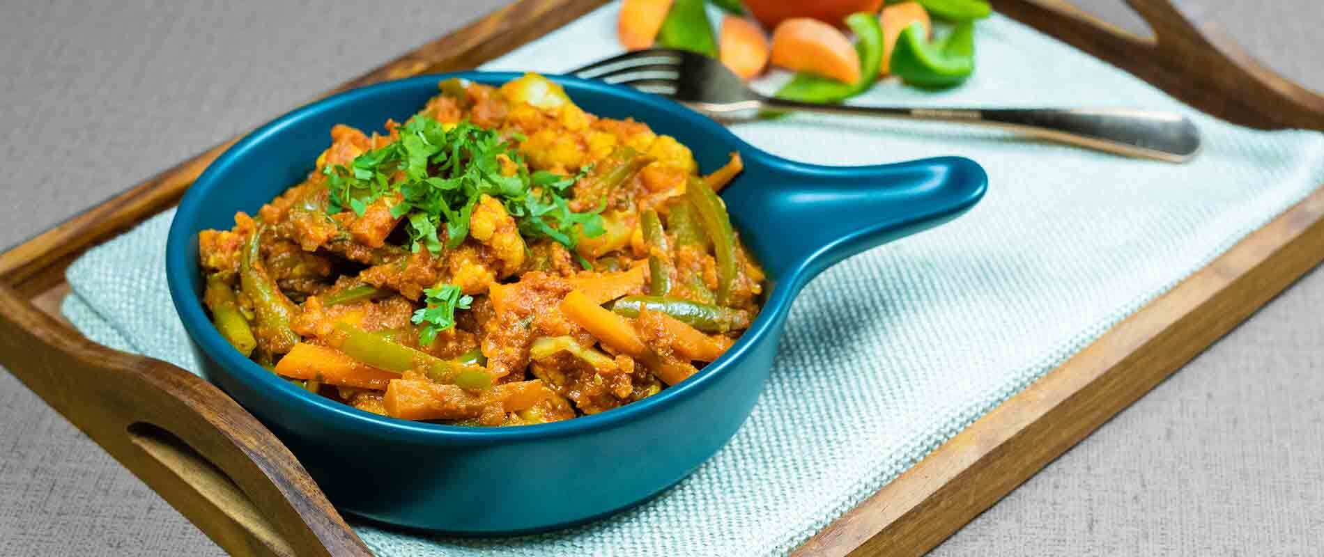 Beauty In A Bowl: Vegetable Jalfrezi Transformation!